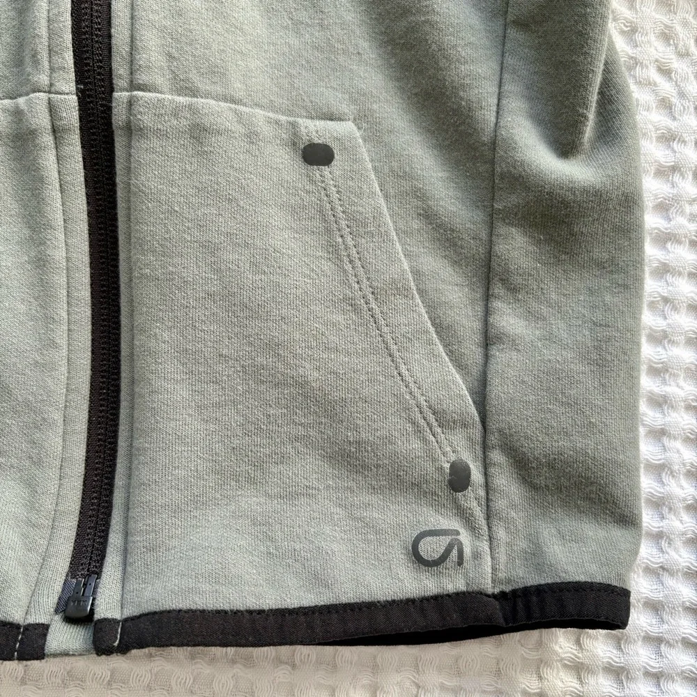 GapFit Dino Spike Hood Zip Hoodie Gray Green Tech Jacket Sweatshirt: Size 4